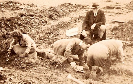 Excavations at Acthorpe Top