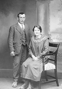 Walter James Grant and his wife Alice