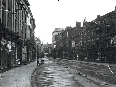 Mercer Row, leading to Forman’s Cafe