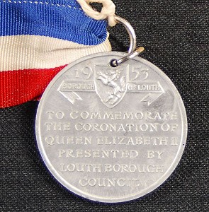 Coronation medal (reverse)